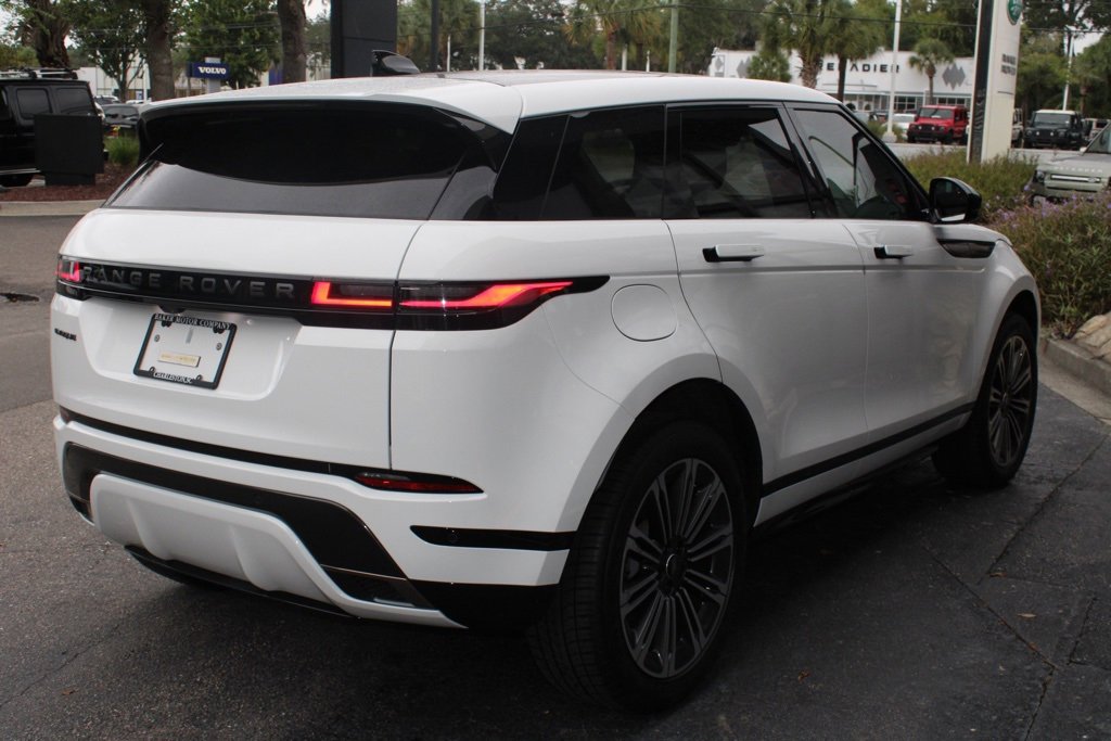 Certified 2025 Land Rover Range Rover Evoque Dynamic SE image 7