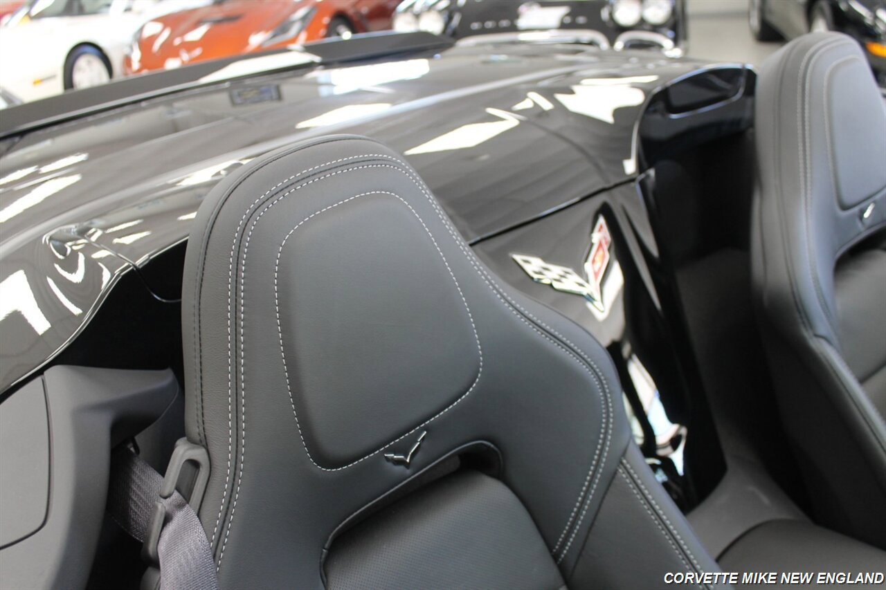 Used 2016 Chevrolet Corvette Stingray Convertible w/ 2LT Preferred Equipment Group RWD image 38