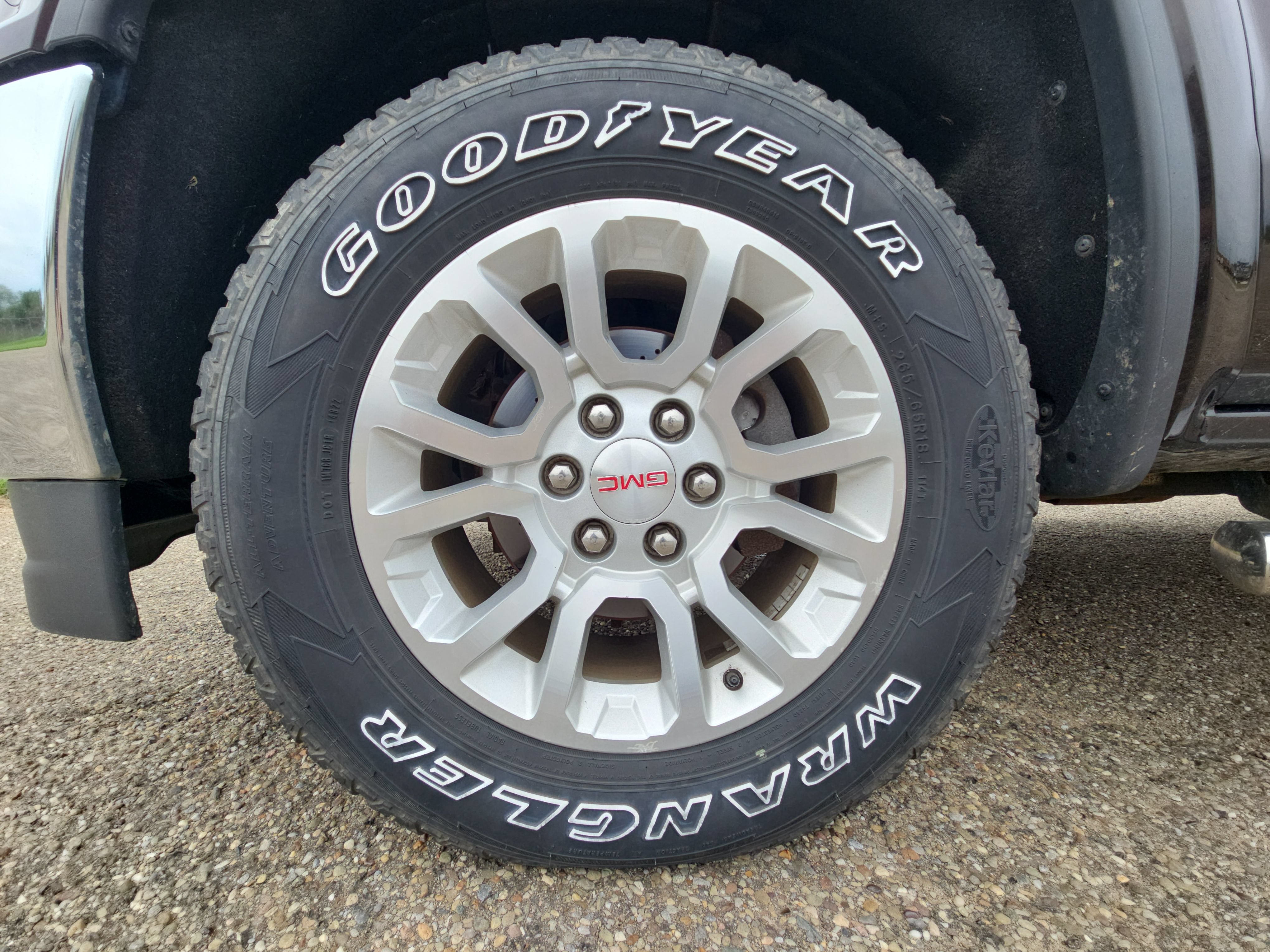 Used 2018 GMC Sierra 1500 SLE w/ SLE Value Package AWD/4WD image 16