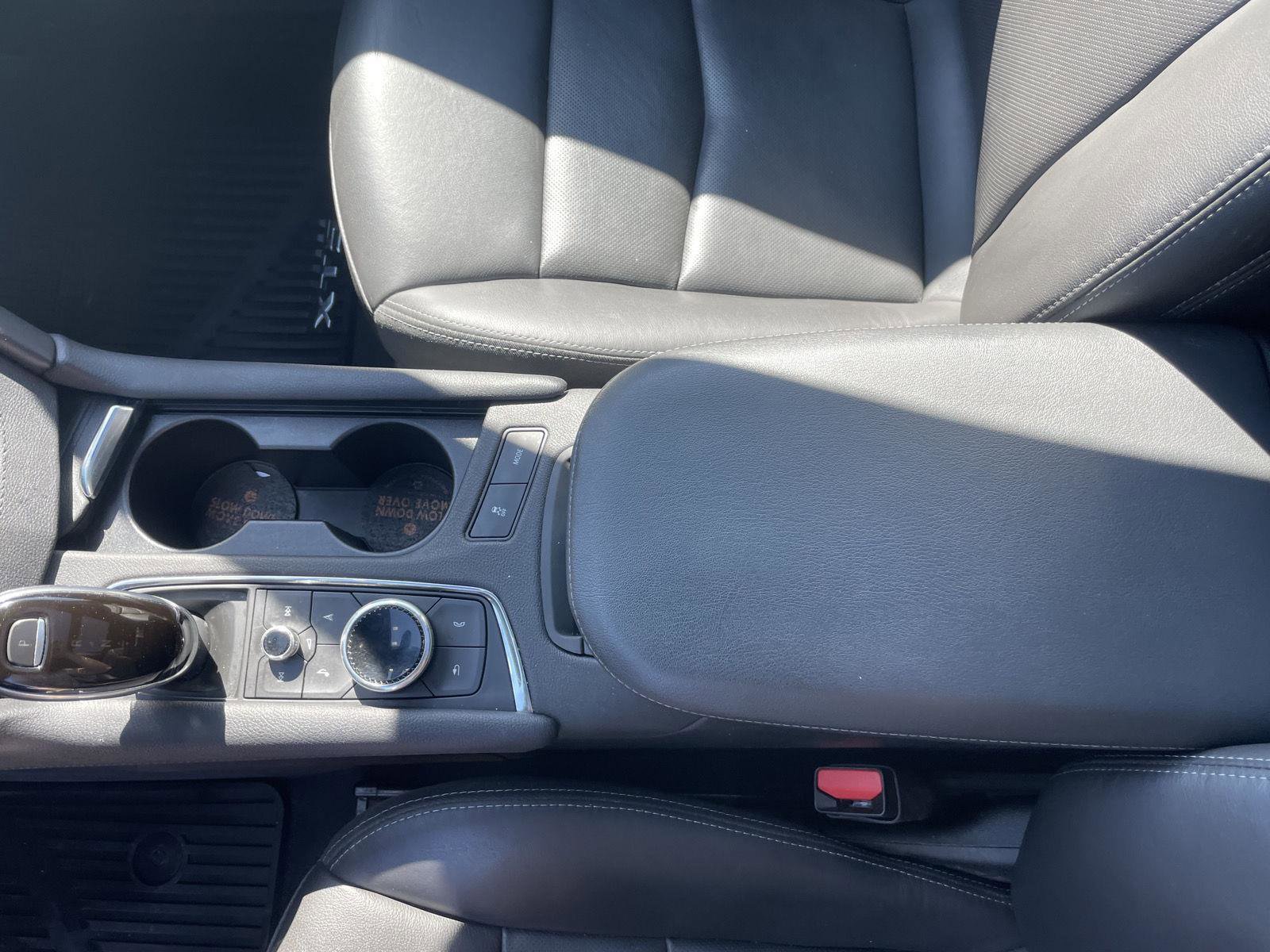 Used 2021 Cadillac XT5 Premium Luxury image 18