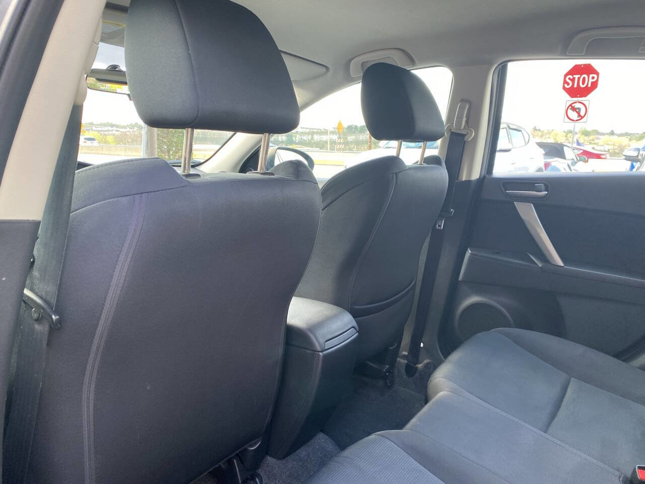 Used 2011 MAZDA MAZDA3 s Sport FWD image 13