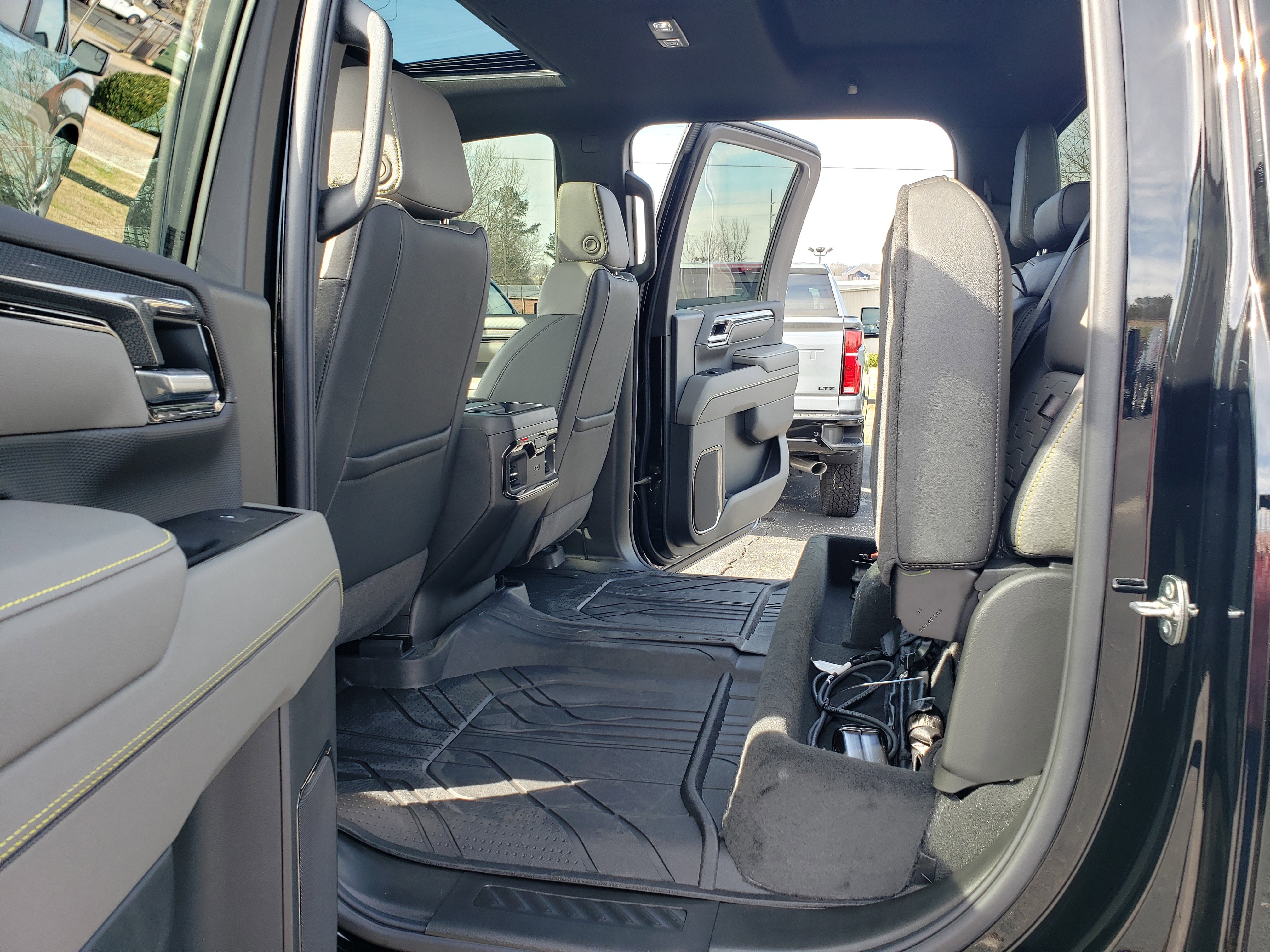 Used 2026 Chevrolet Silverado 2500 ZR2 image 35