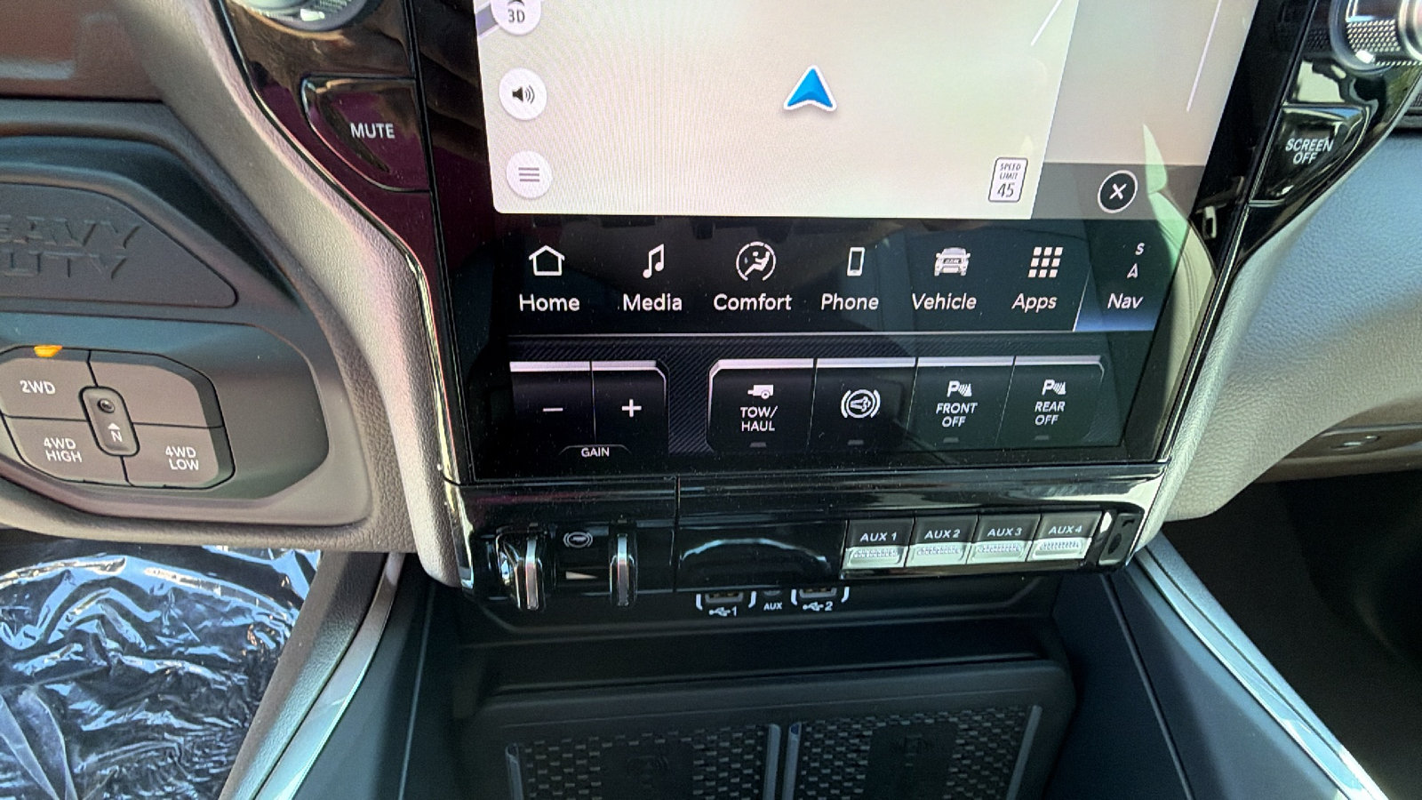 New 2026 RAM 2500 Laramie AWD/4WD image 28