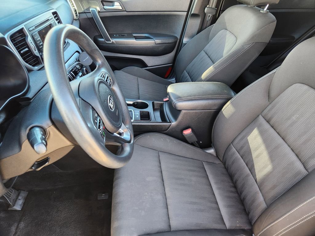 Used 2017 Kia Sportage LX image 12