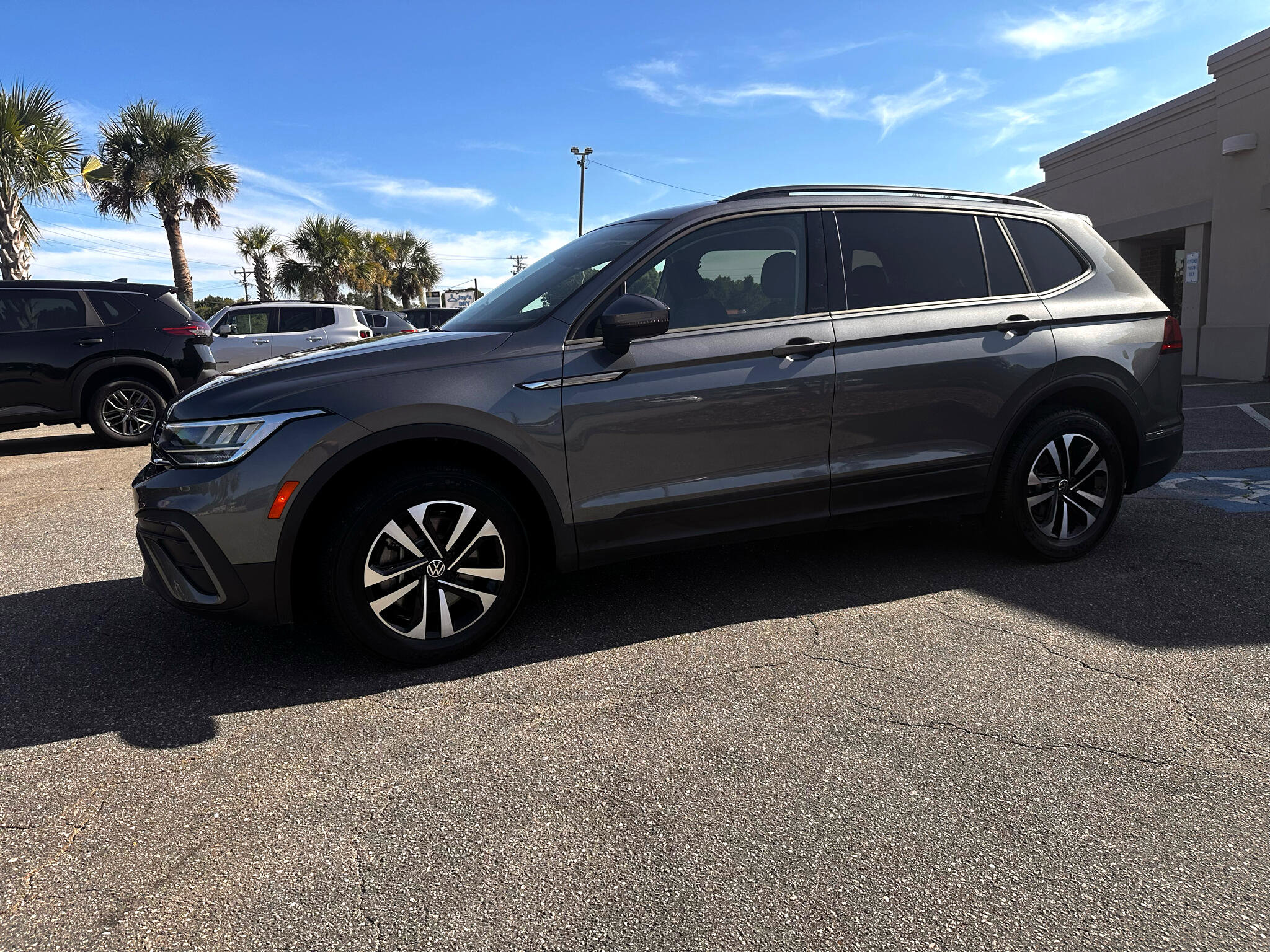 Used 2024 Volkswagen Tiguan S image 12