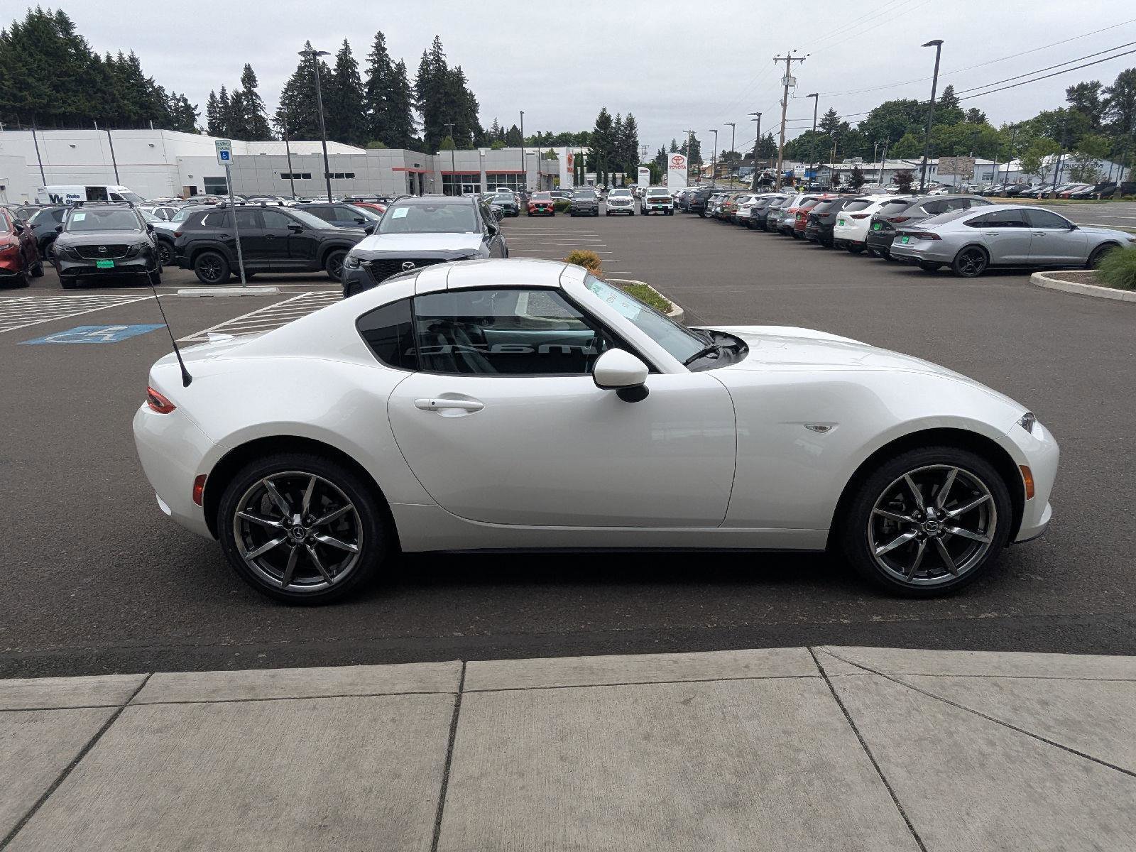 Used 2023 MAZDA MX-5 Miata Grand Touring RWD image 7