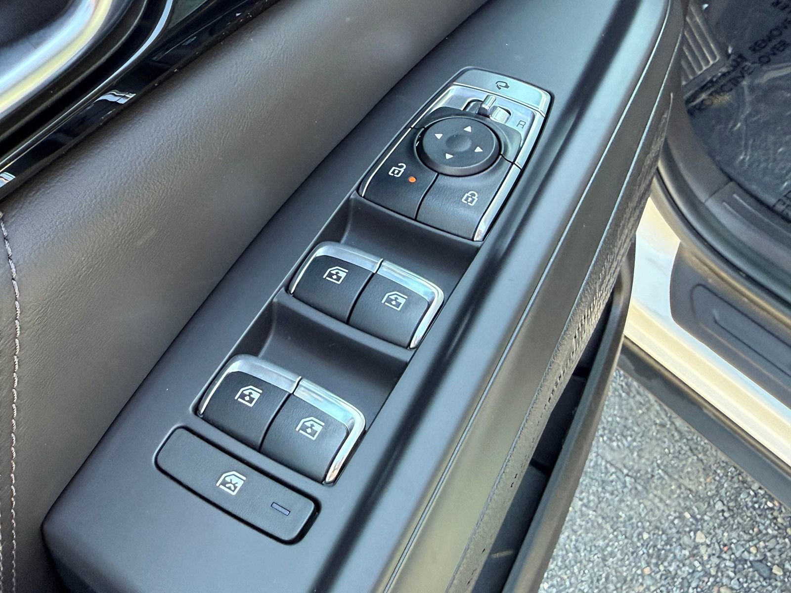 Used 2026 Kia Carnival SX Prestige image 15