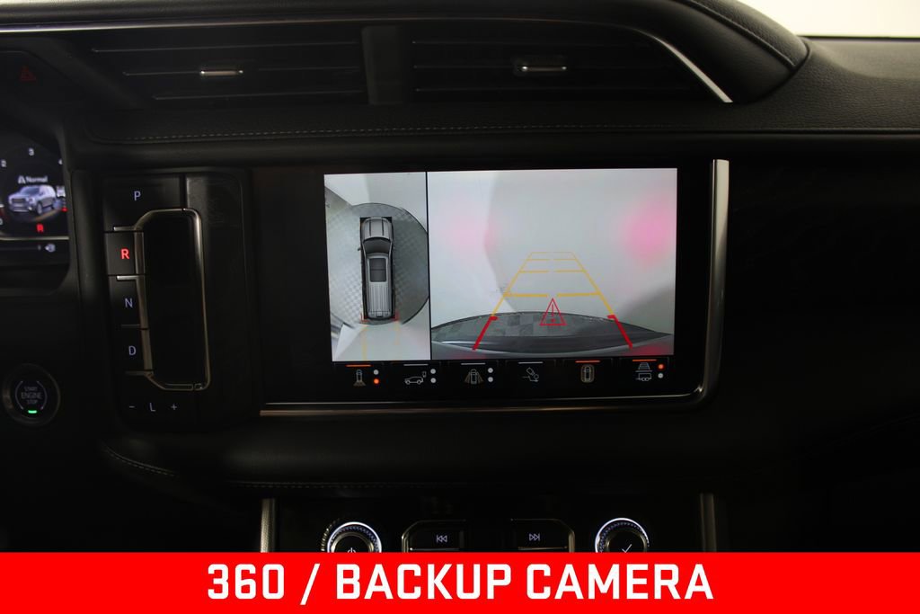 Used 2023 GMC Yukon XL Denali w/ Denali Reserve Package image 8