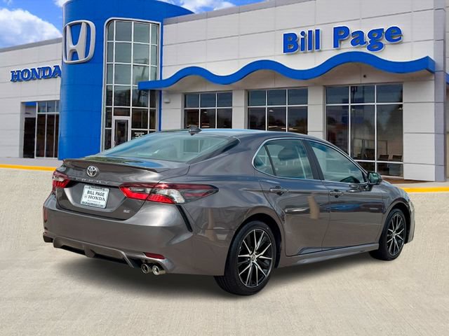Used 2023 Toyota Camry SE FWD image 7
