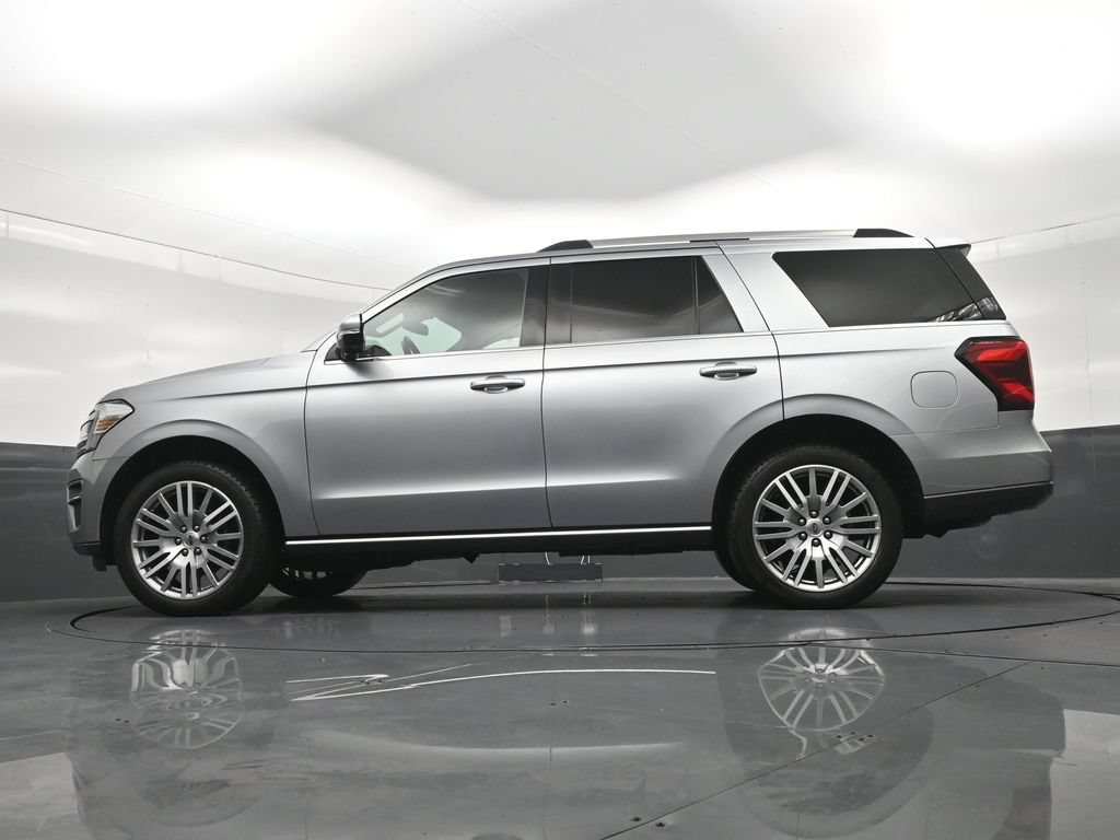 Used 2023 Ford Expedition Limited AWD/4WD image 24