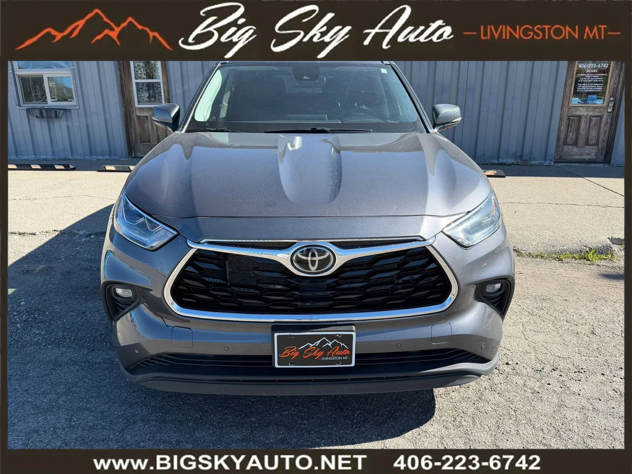 Used 2021 Toyota Highlander Limited image 2