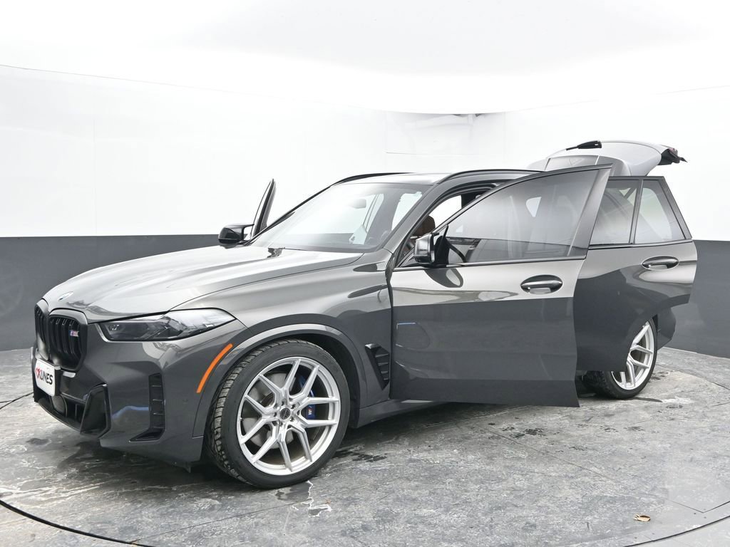 Used 2024 BMW X5 M60i AWD/4WD image 51