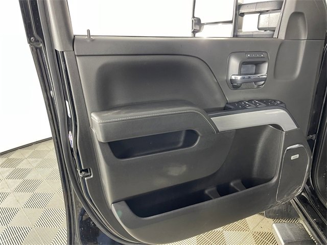 Used 2019 Chevrolet Silverado 3500 LTZ w/ Duramax Plus Package image 12