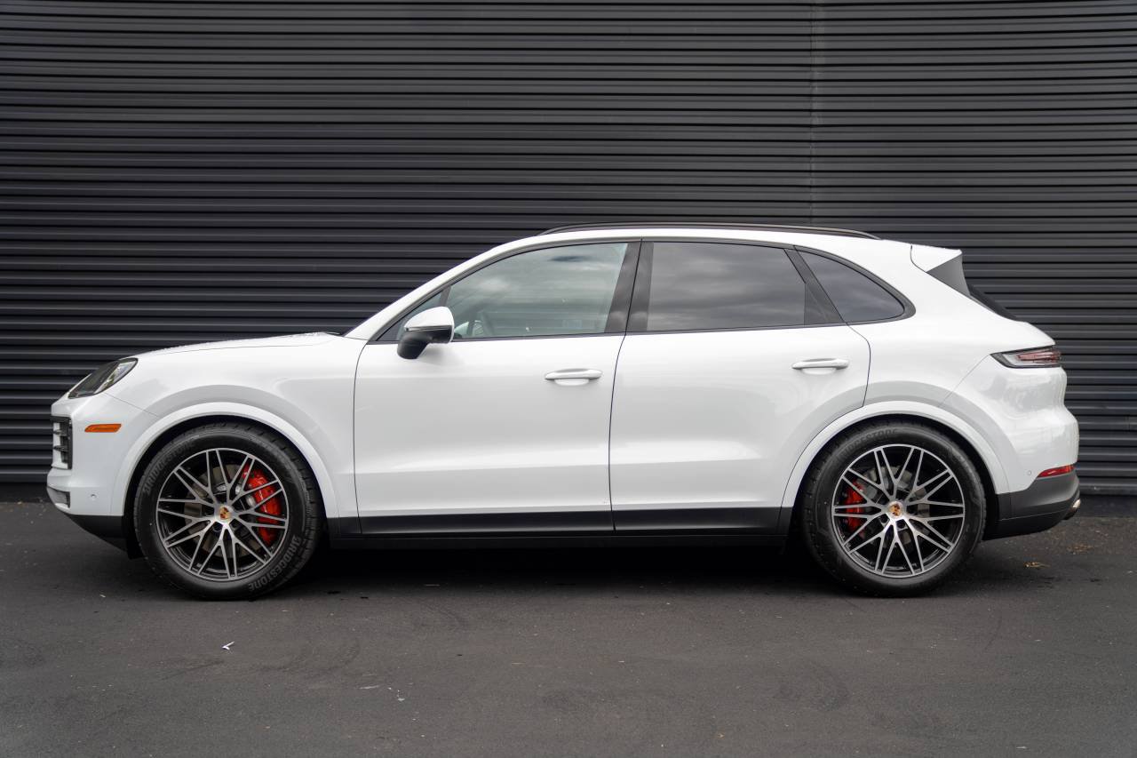 New 2026 Porsche Cayenne S AWD/4WD image 2