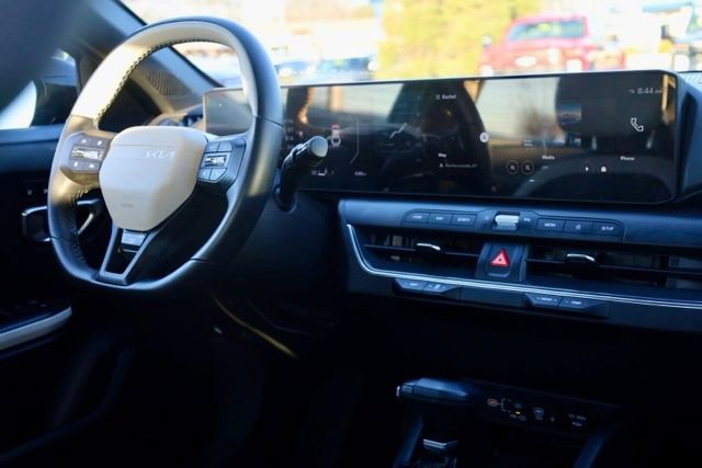 Used 2025 Kia K4 GT-Line w/ GT-Line Premium Package image 36
