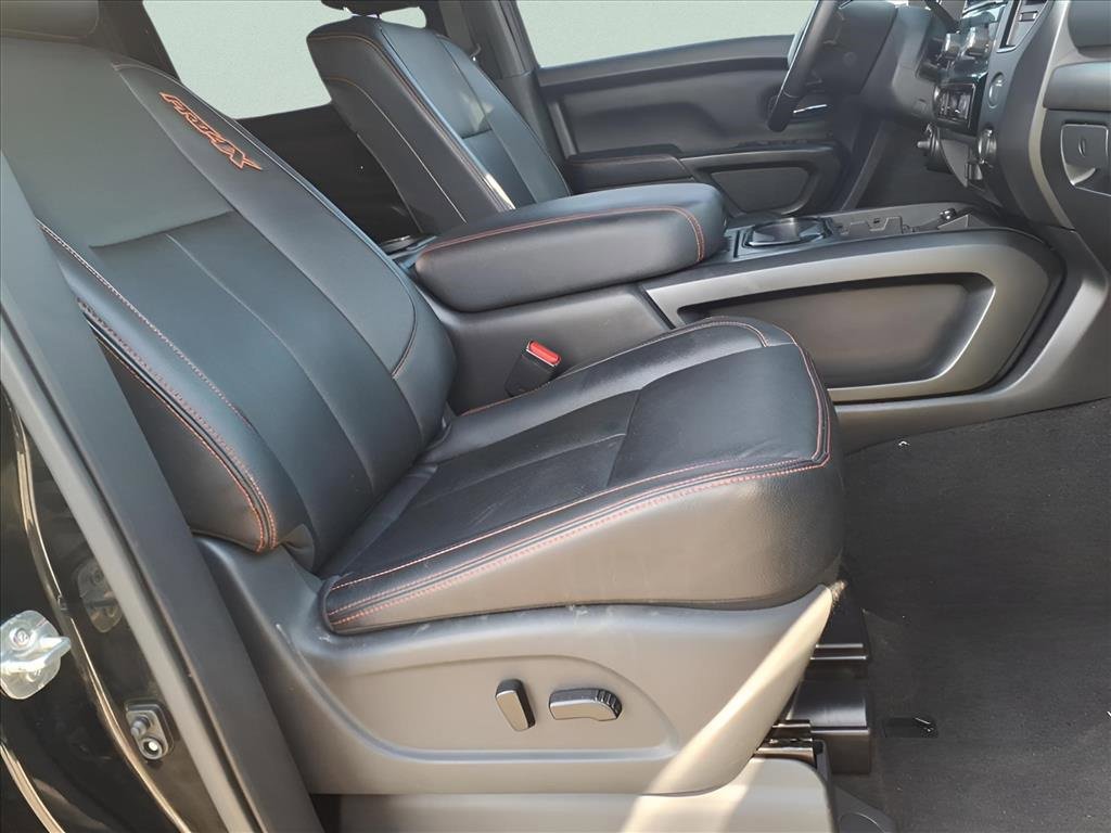 Used 2024 Nissan Titan PRO-4X w/ Pro-4x Convenience Package image 19