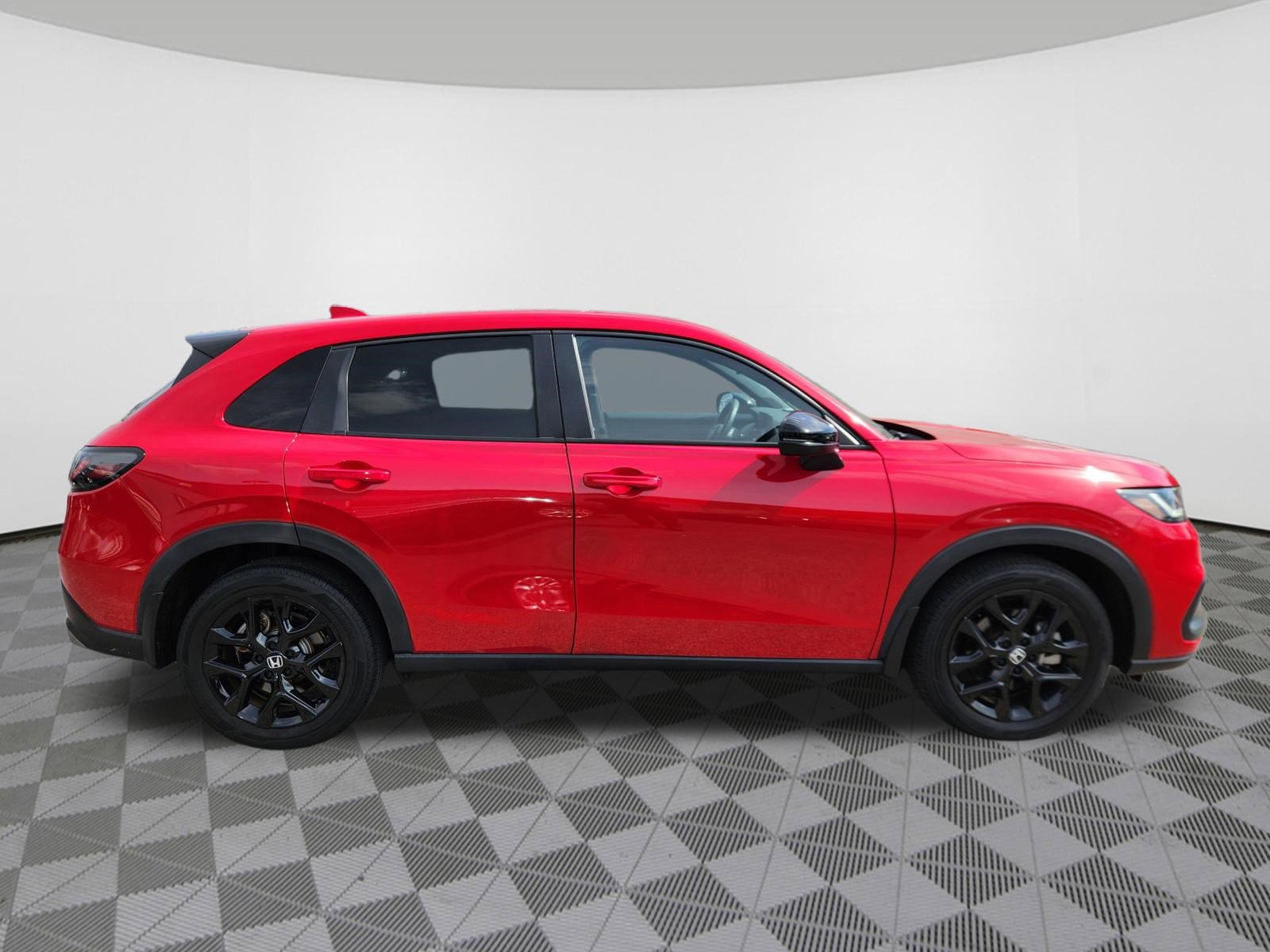 Used 2023 Honda HR-V Sport image 6