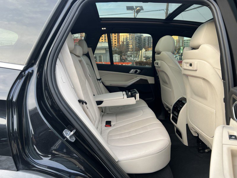 Used 2019 BMW X5 xDrive40i w/ Premium Package 2 image 34