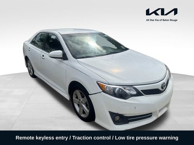 Used 2014 Toyota Camry SE