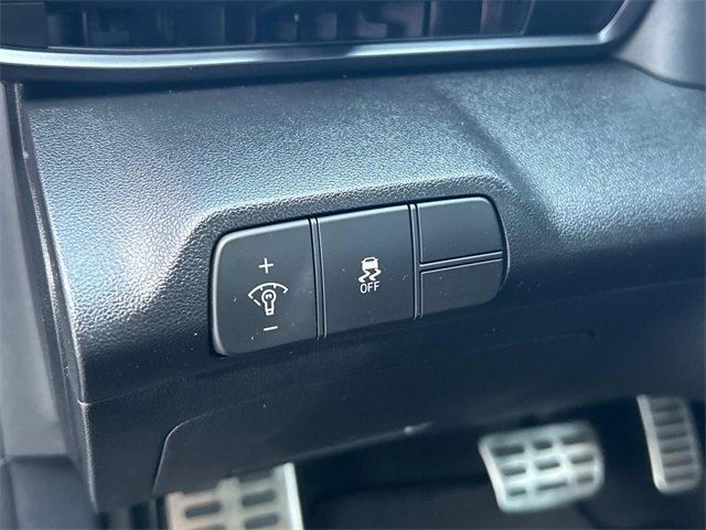 Certified 2025 Hyundai Elantra Sport w/ Cargo Package image 21