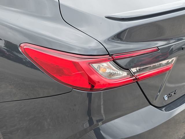 Used 2025 Toyota Camry SE w/ Convenience Package image 33