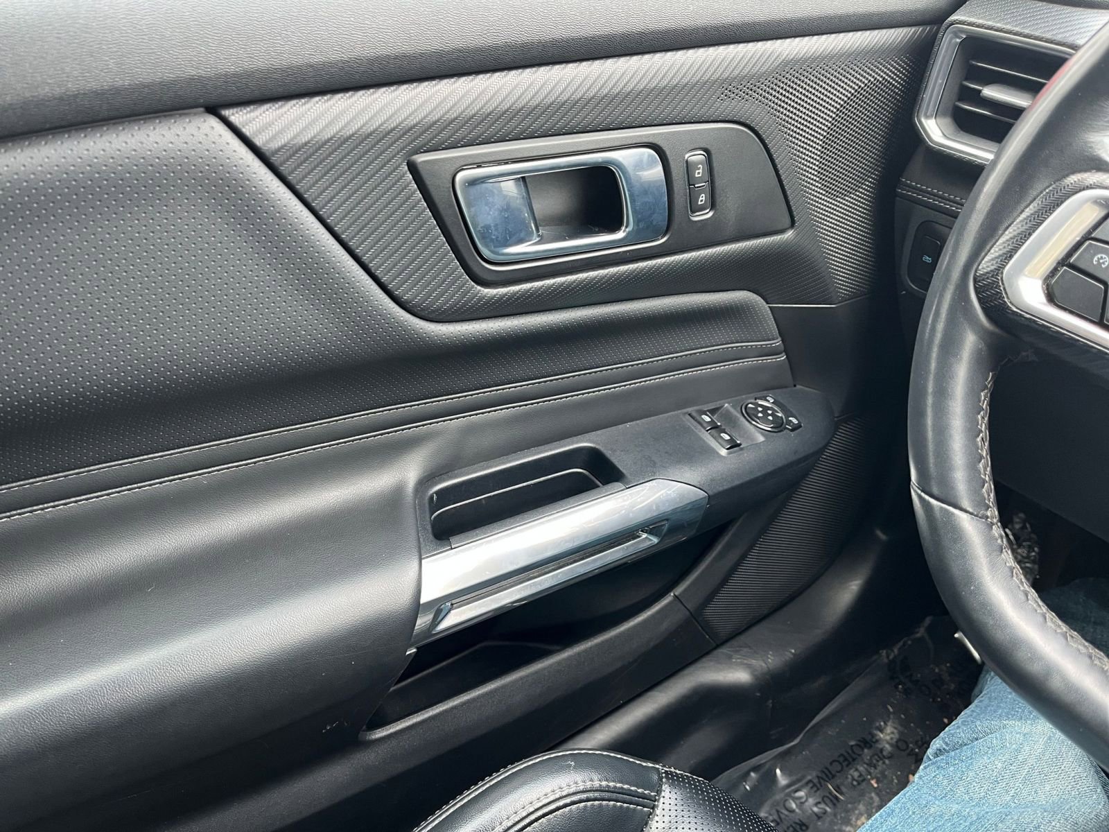 Used 2024 Ford Mustang Premium image 20