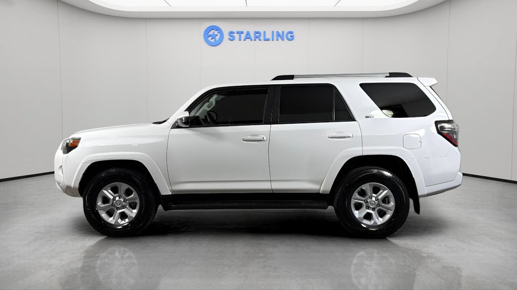 Used 2019 Toyota 4Runner SR5 AWD/4WD image 3