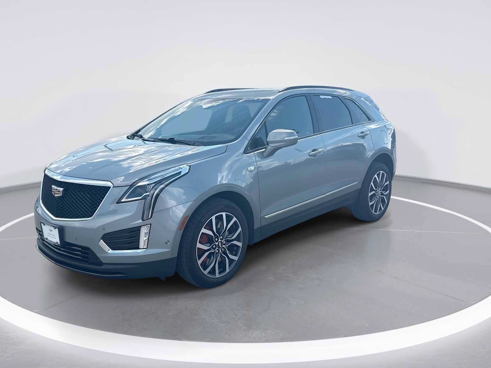 Certified 2025 Cadillac XT5 Sportv w/ Technology Package AWD/4WD image 5