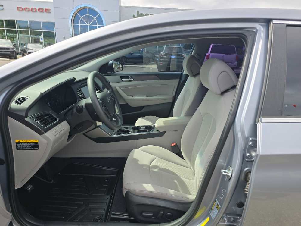Used 2017 Hyundai Sonata Sport FWD image 9