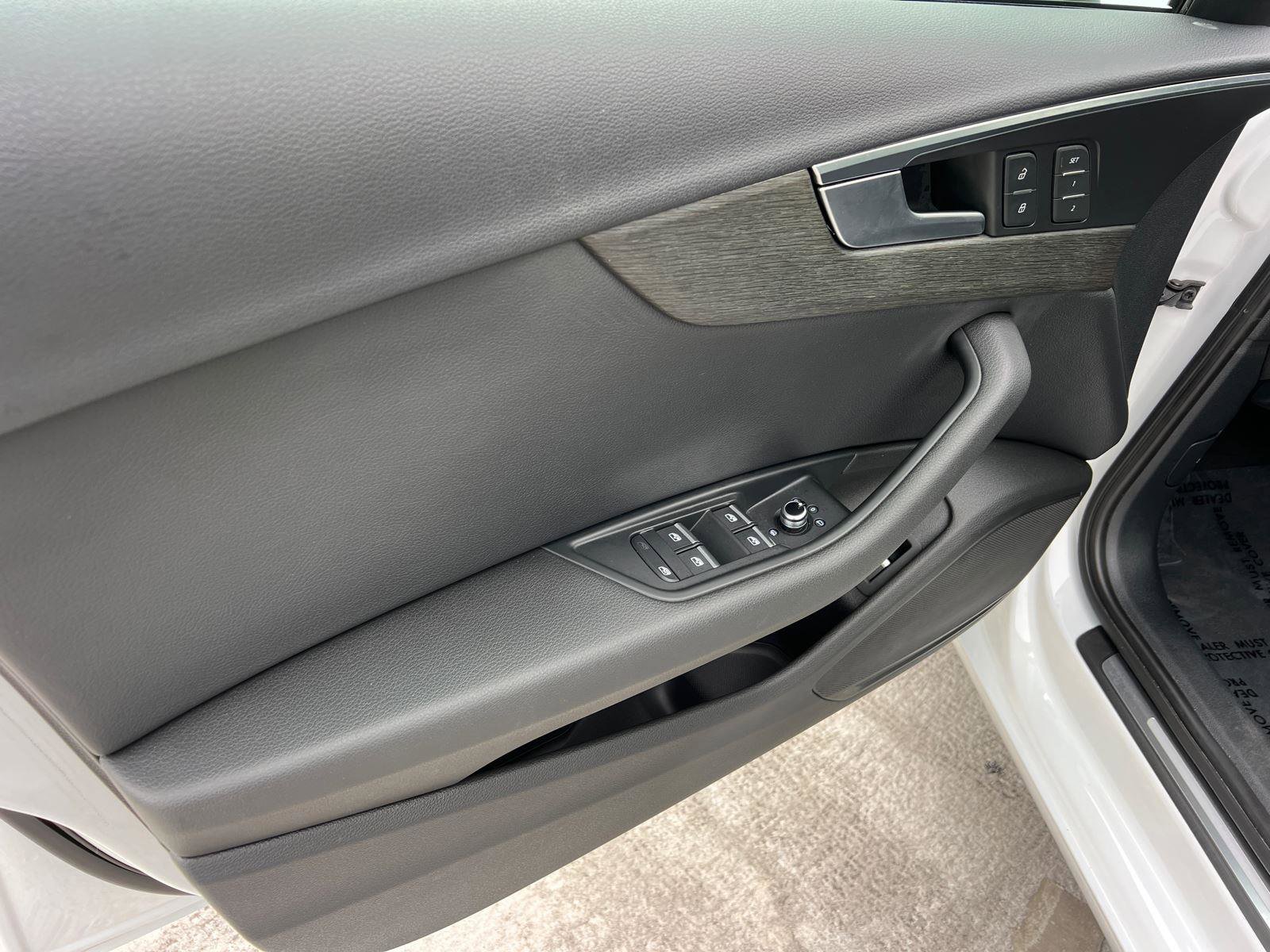 Used 2019 Audi A4 2.0T Premium image 10