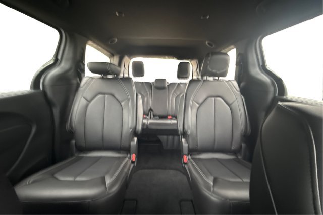 New 2027 Chrysler Pacifica LX FWD image 14