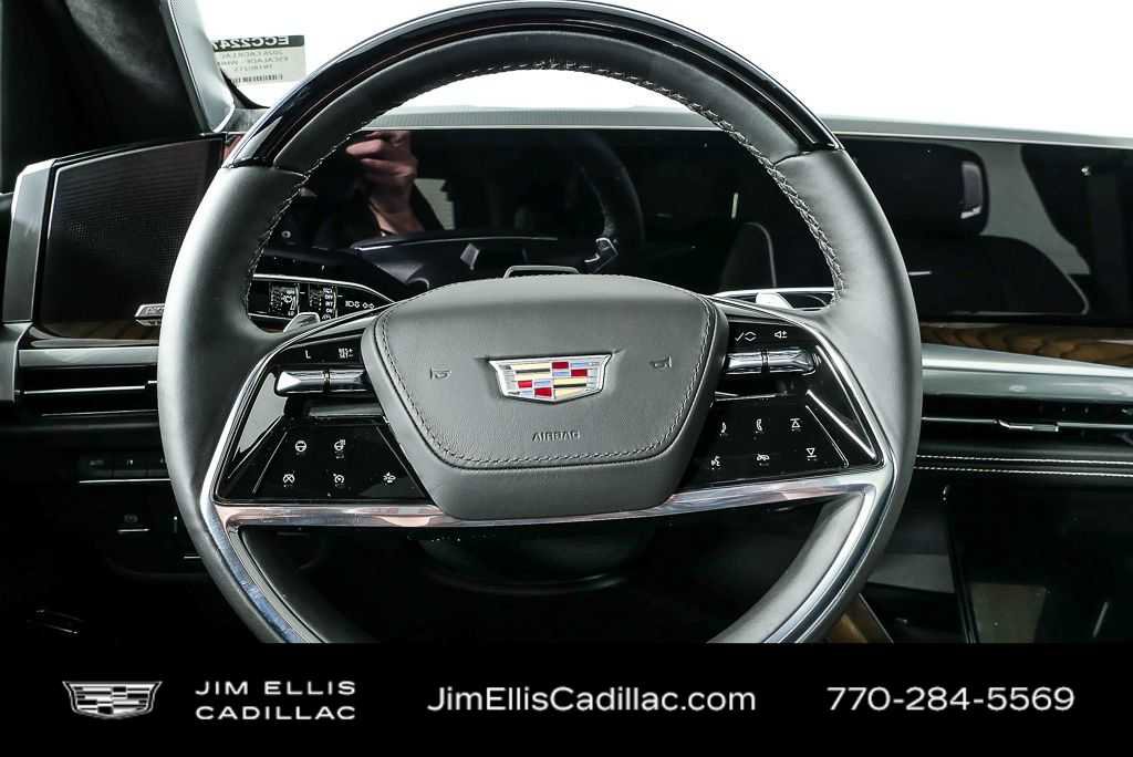 Certified 2026 Cadillac Escalade Platinum Sport w/ LPO, ONYX Package AWD/4WD image 10