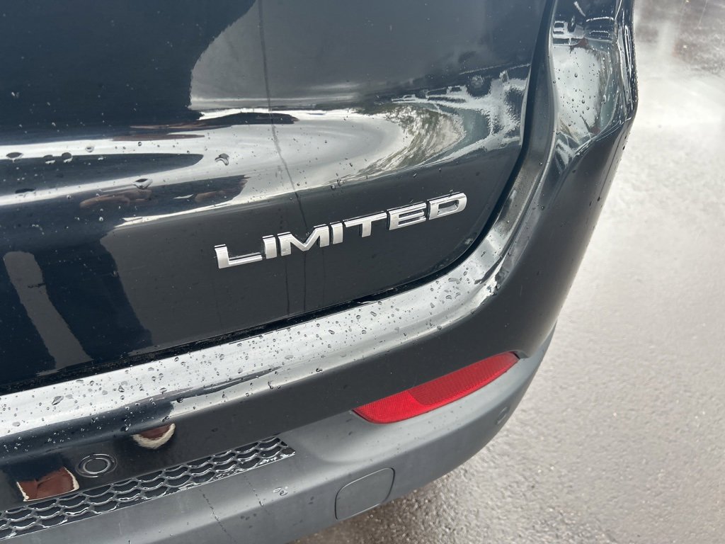 Used 2024 Jeep Compass Limited image 8