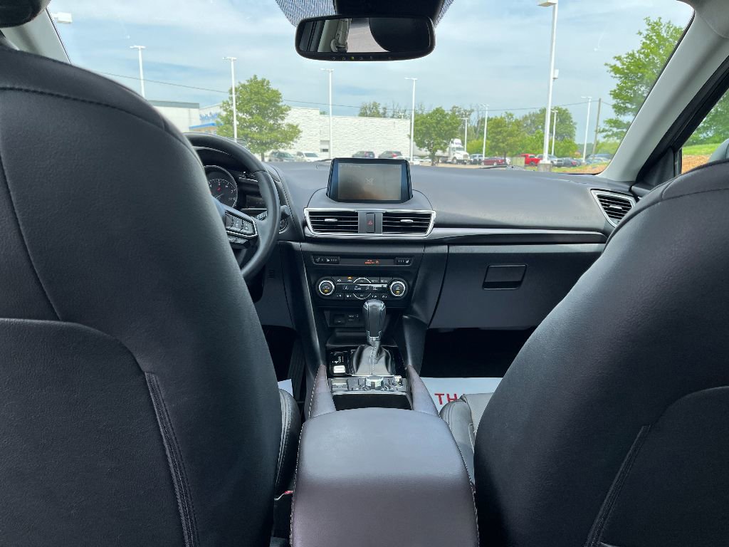 Used 2018 MAZDA MAZDA3 Grand Touring w/ Premium Equipment Package image 16