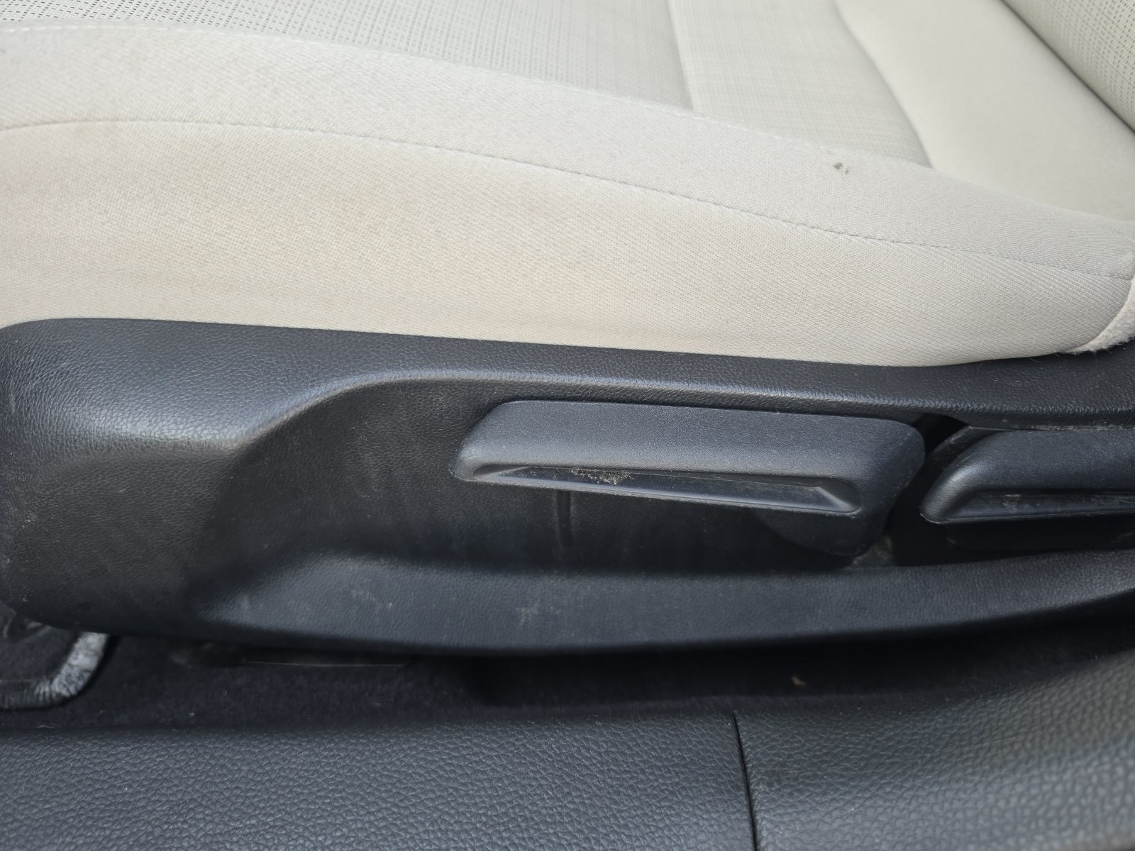 Used 2023 Honda Civic LX image 10