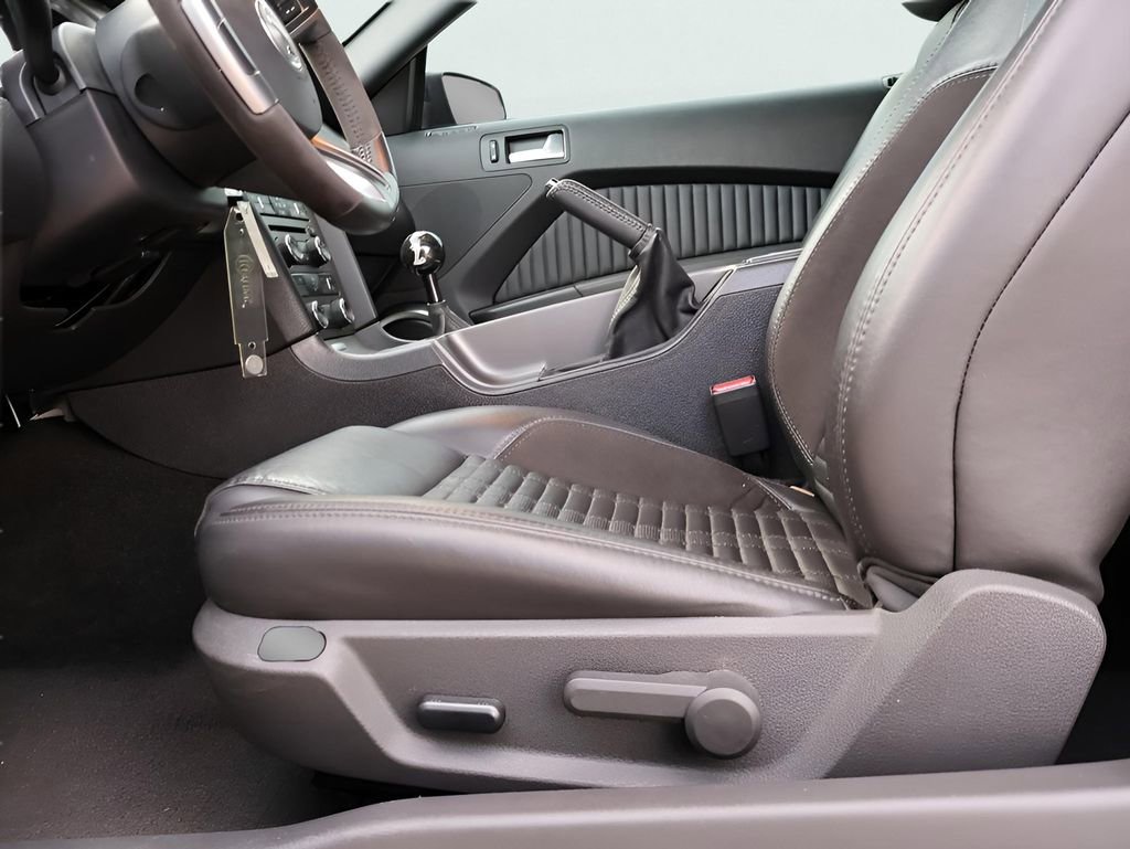 Used 2013 Ford Mustang Shelby GT500 image 36