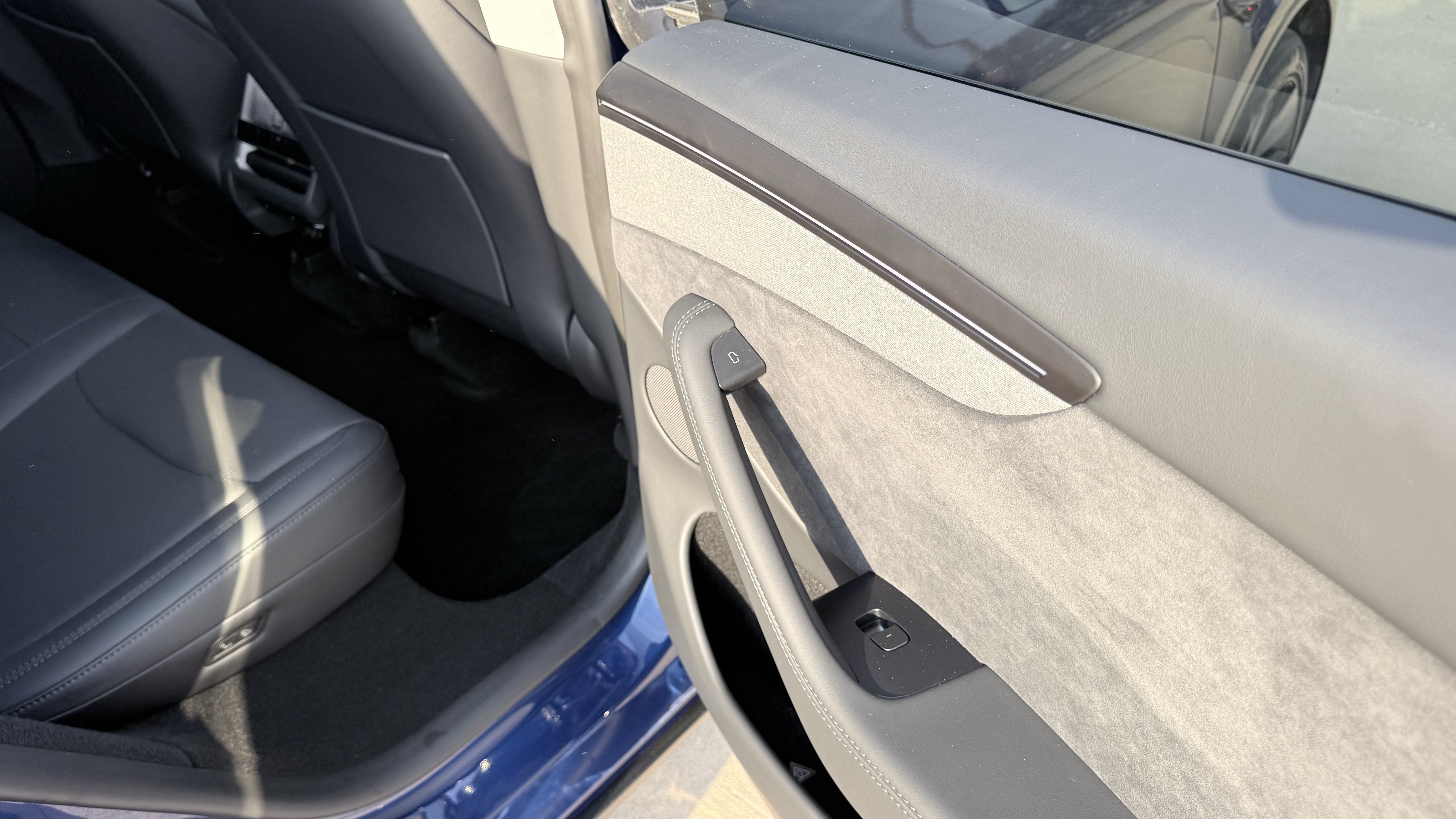 Used 2026 Tesla Model Y AWD image 33