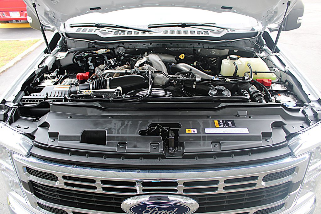 Used 2024 Ford F350 XLT AWD/4WD image 38