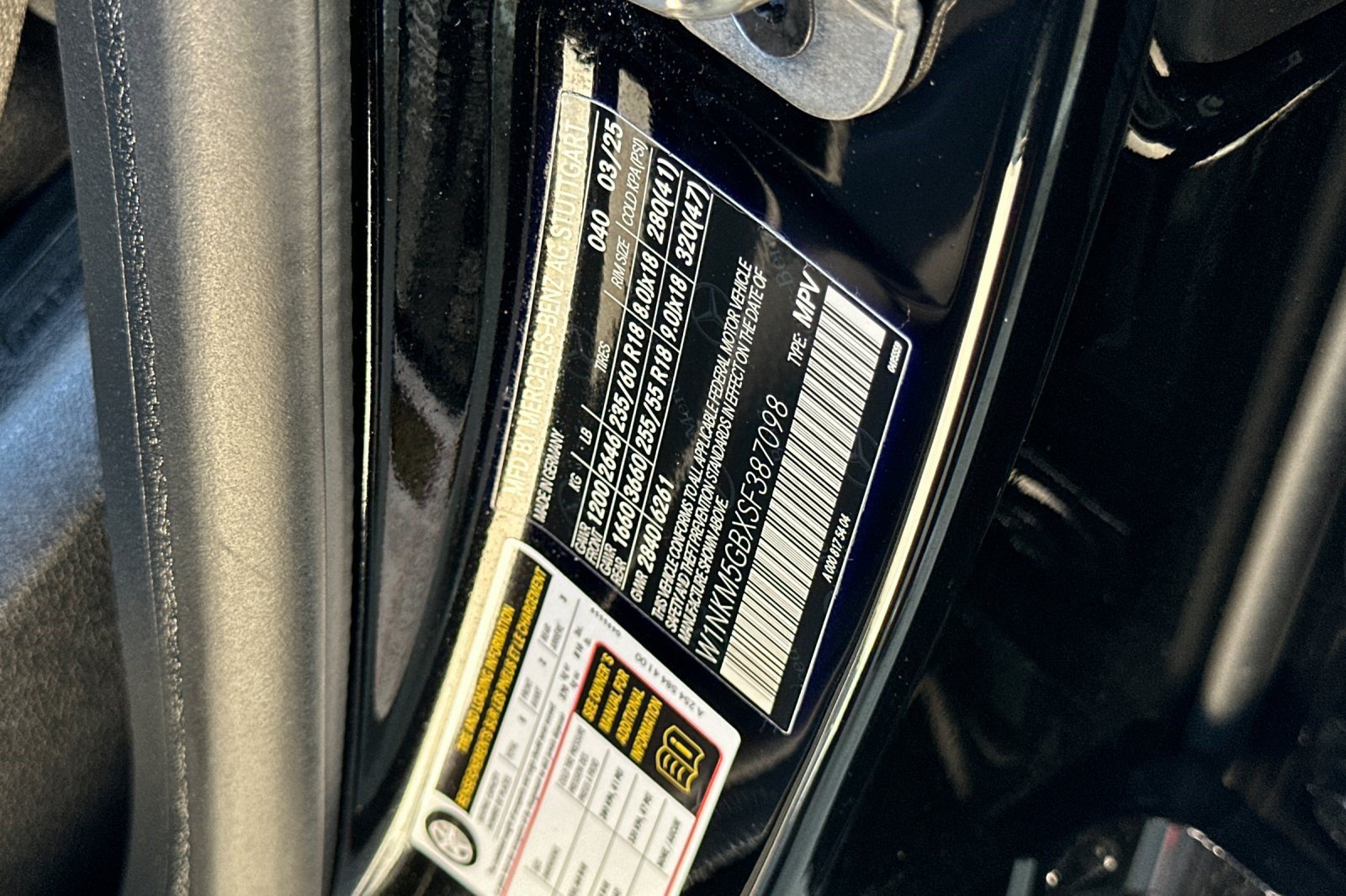Certified 2025 Mercedes-Benz GLC 350e 4MATIC image 38