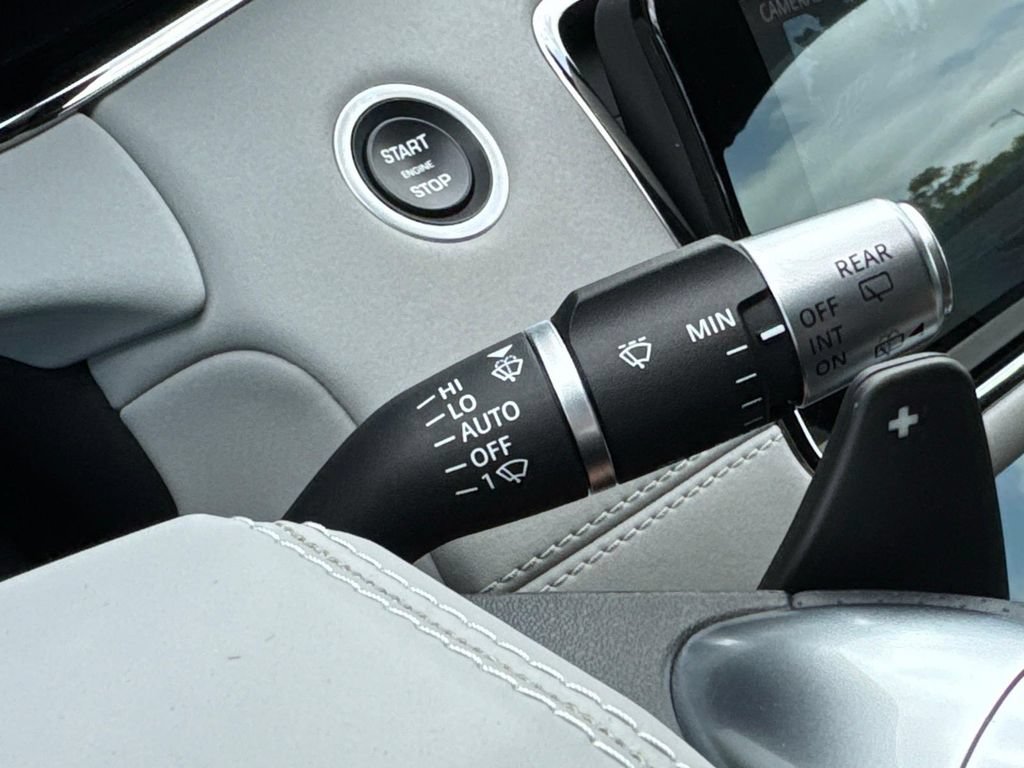 Used 2020 Land Rover Range Rover Evoque First Edition AWD/4WD image 19