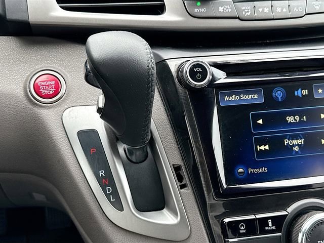 Used 2016 Honda Odyssey Touring Elite image 17