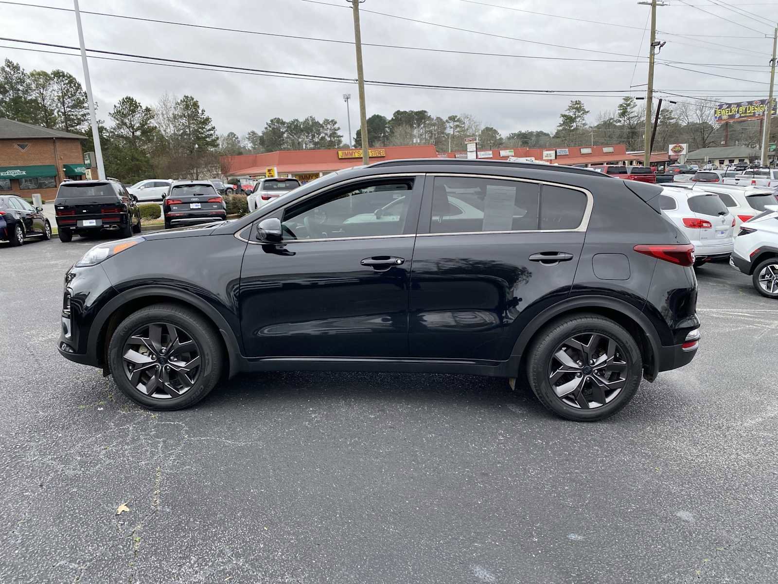 Used 2022 Kia Sportage Nightfall Edition image 8