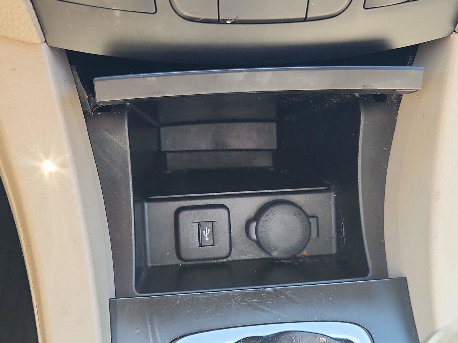 Used 2012 Suzuki Kizashi SE image 23