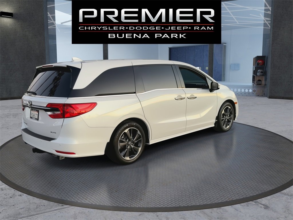 Used 2023 Honda Odyssey Elite image 8