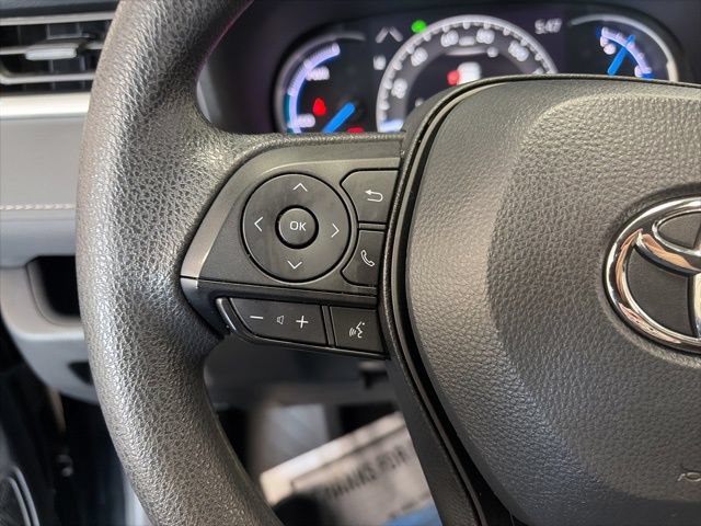 Certified 2024 Toyota RAV4 LE AWD/4WD image 19