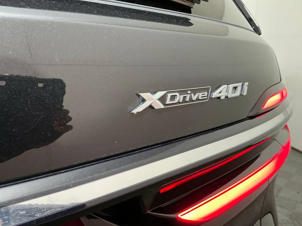 Certified 2024 BMW X7 xDrive40i w/ Premium Package AWD/4WD image 37
