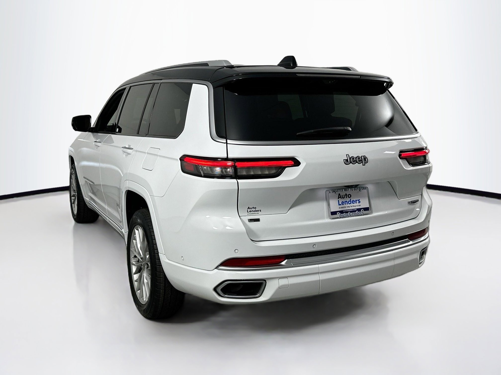 Used 2023 Jeep Grand Cherokee L Summit w/ Advanced Protech Group IV image 7