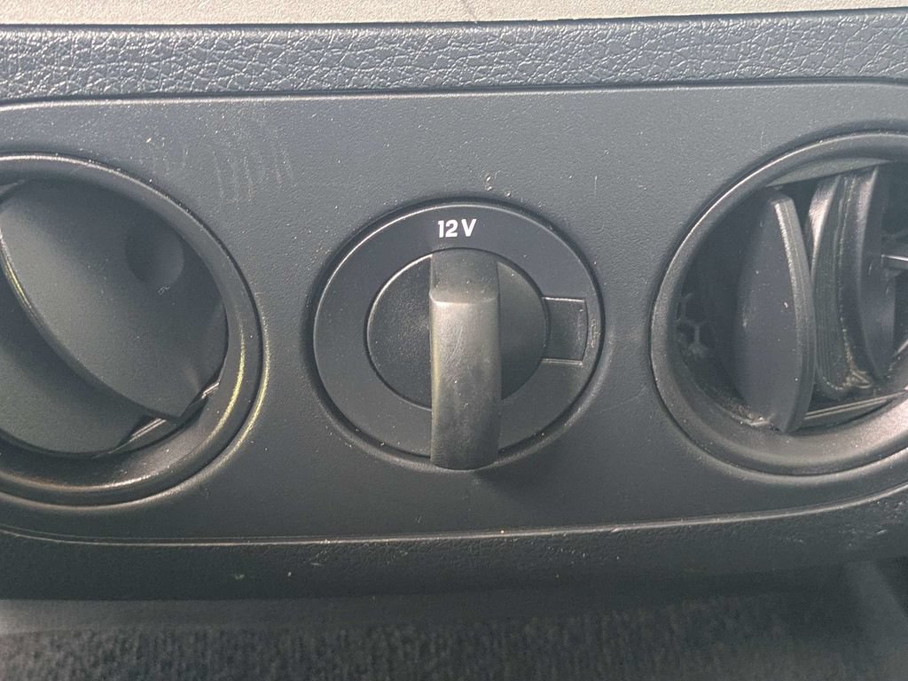 Used 2005 Ford F150 XLT AWD/4WD image 14