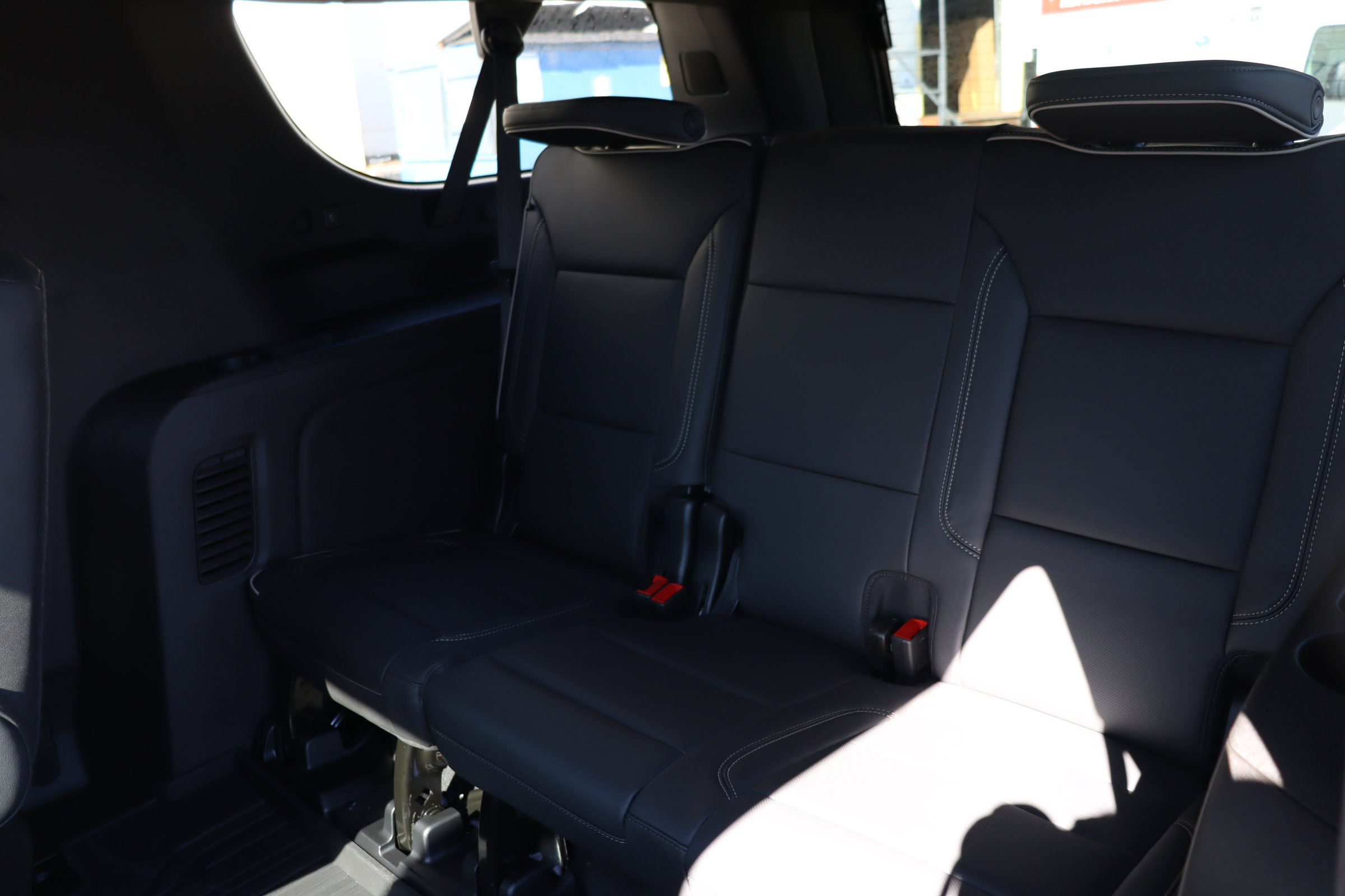 New 2026 GMC Yukon XL Elevation w/ Elevation Premium Package AWD/4WD image 29