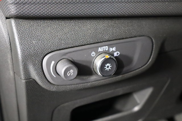 Used 2025 Chevrolet TrailBlazer RS w/ Convenience Package FWD image 22